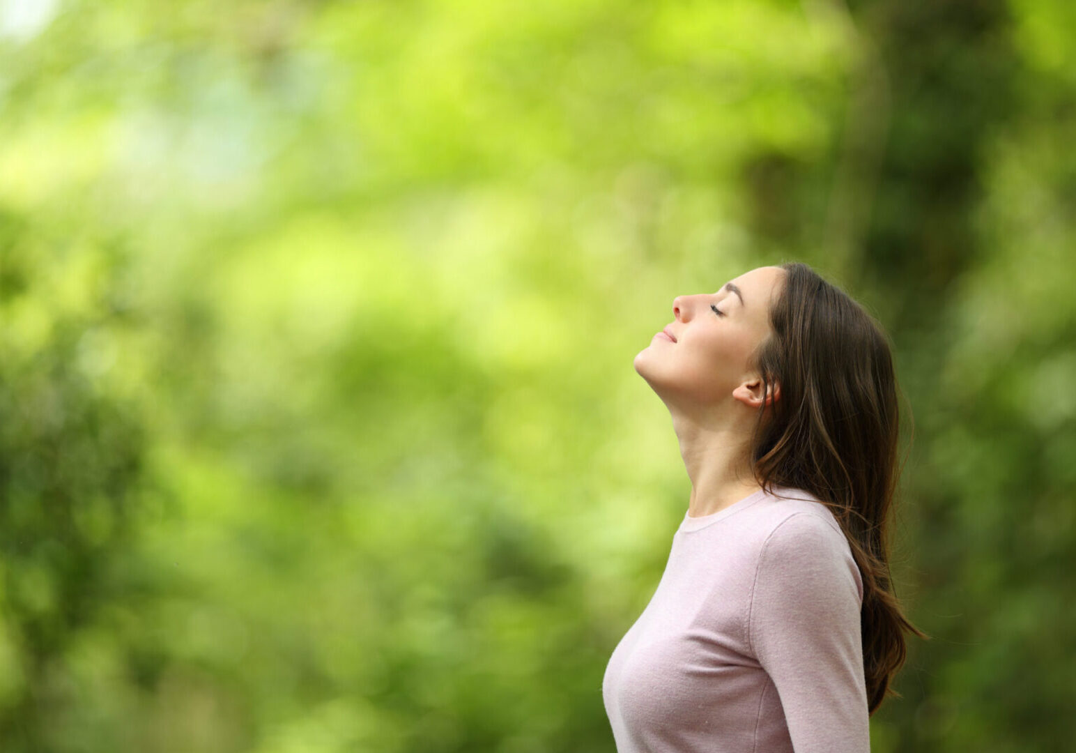 Peaceful moment in lush greenery